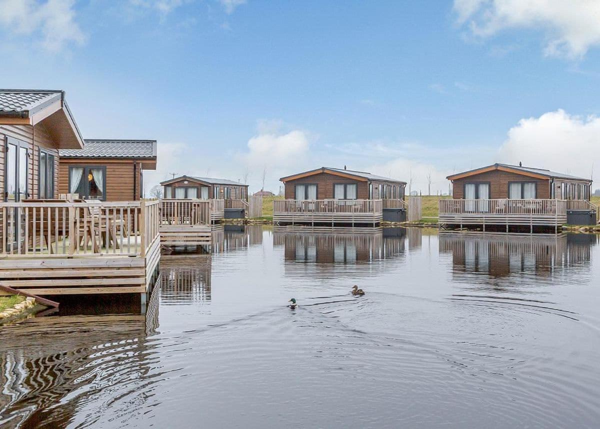 Woodland Lakes Lodges Thirsk Zewnętrze zdjęcie